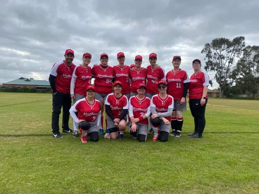 NvaleSoftball's tweet photo. Congratulations to our masters team, winning #bronze in the women's E grade at #Shepparton Victorian #Softball Masters this long weekend!
Big cheers to our players, their coaches Jay and Erin, and scorer Son! #GoVales 🥉🥎 https://t.co/jjzr0T1Rki