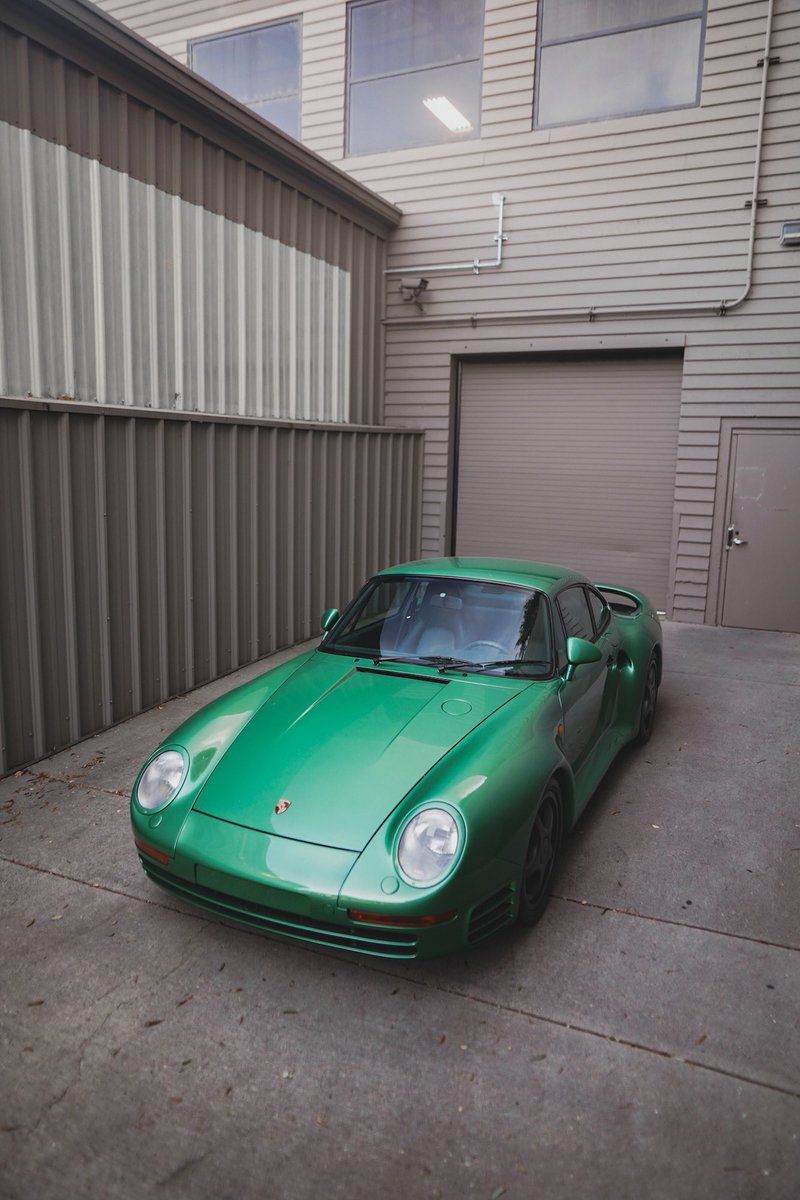 One week i’m serving brisket and bulgogi, the next I’m shooting Bugattis and Benzs (but mostly Porsches tbh). it was a hard first week adapting to a completely different environment (especially with no training whatsoever), but I’m still so thankful for this. 🖤