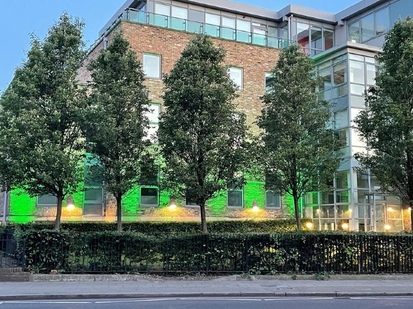 lb_southwark's tweet photo. Today, on the 5th anniversary of the terrible fire in which 72 people lost their lives, our buildings are lit #GreenforGrenfell - we remember them, their families, and the local community at this difficult time https://t.co/VIV94A6qPe