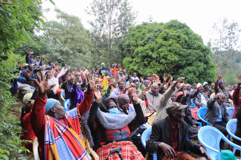 hiramWambui's tweet photo. Residents of Kîgetho village, Kihumbu-ini Ward unanimously agreed that Hon.Joseph Nduati Ngugi-MP Gatanga Constituency. Deserve another term!!
Maendeleo iendelee!!
#NduatiSeason2
#TukoSorted https://t.co/pneQaAq77f