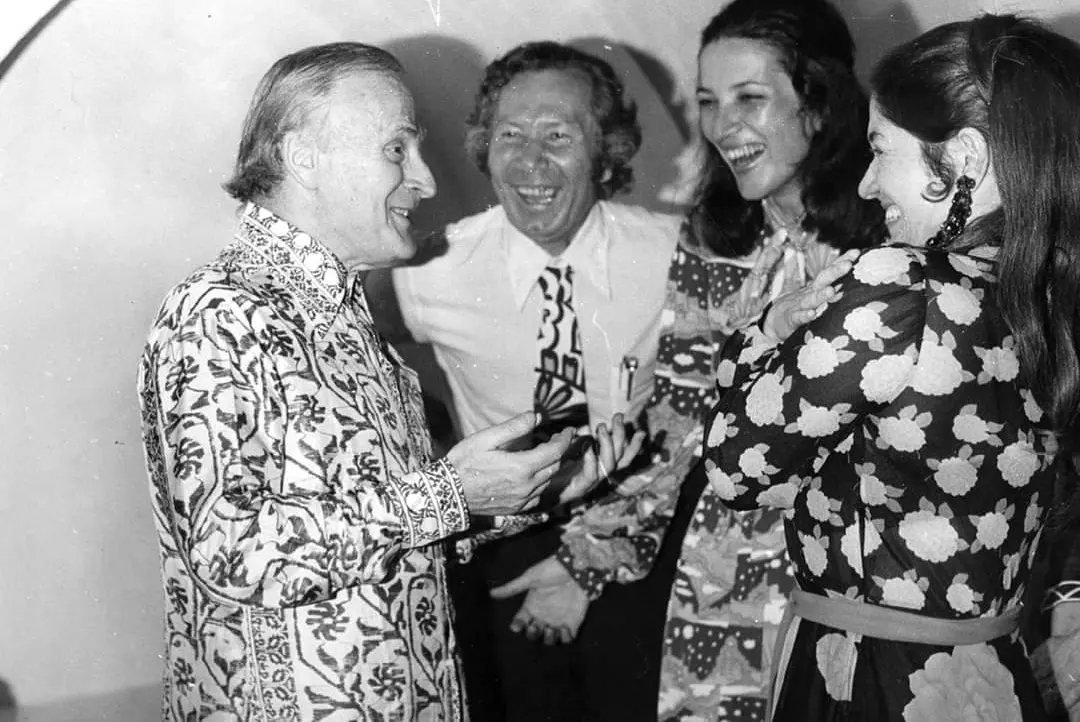 TRTgenclere's tweet photo. Yarın bu yıl 50.yaşını kutlayan İstanbul Müzik Festivalinin tarihi konserlerinden üçüne yer veriyoruz.İlk festivalden Yehudi Menuhin,İdil Biret, Suna Kan,Ayla Erduran’ın resitalleri ve  Leyla Gencer’in 1984 yılındaki Aya İrini resitali.@TRTRadyo3
@nesetartanoglu @mucellakaradag https://t.co/Rsx9xh2D9a