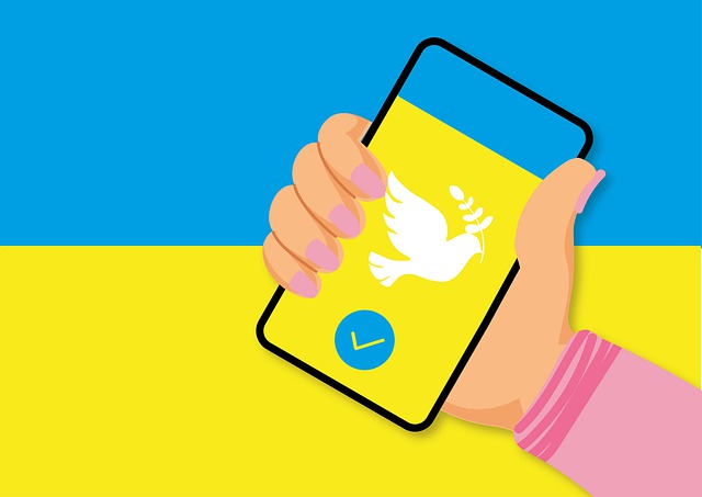 Cybershelp's tweet photo. Fancy Lazarus demanded $250K ransom from Ukrainian mobile operator Kyivstar to avoid DDoS attack #Kyivstar, #DDoS, #Ukraine, #war, #FancyLazarus https://t.co/bovRWn6lq4 https://t.co/63xqlEIf4n
