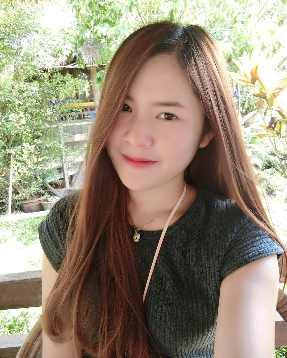 beebeebeeb's tweet image. การที่เราจะรู้จักใครซักคนนี่มันไม่ยากนะ แต่ทำไมไม่เห็นมีใครอยากจะรู้จักเลย #เพื่อนคุย #หาแฟน