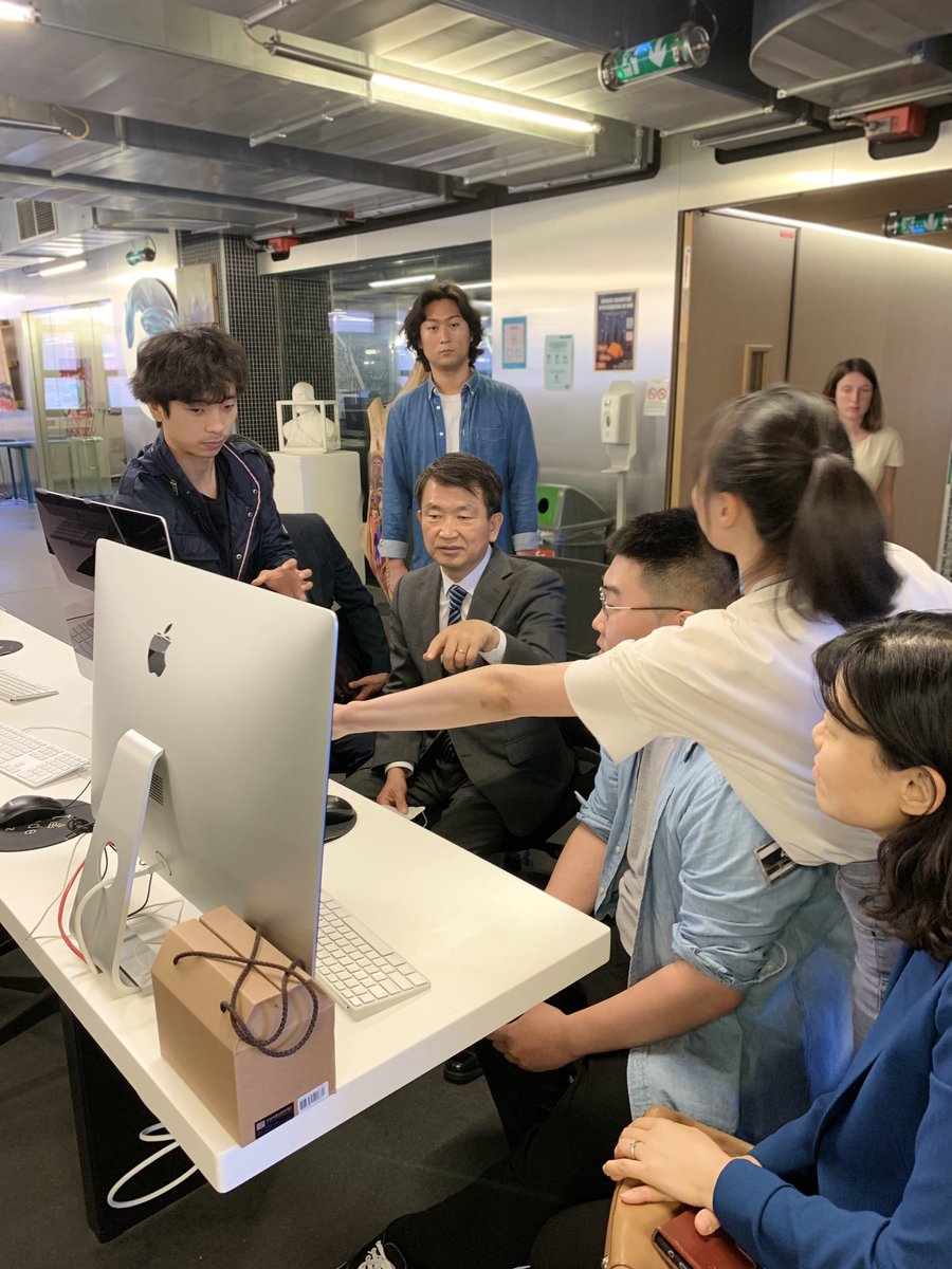 42born2code's tweet photo. Nous avons eu l'honneur de recevoir Son Excellence YOO Dae-jong - Ambassadeur de la République de Corée en France @koremb_FR pour une visite avec @sophieviger et nos étudiant.e.s ! https://t.co/dpSRkNpXnn