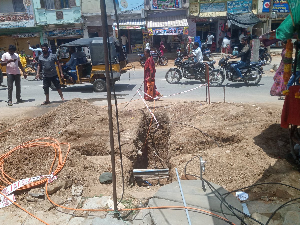 T85915696's tweet image. #BSNL_PayRevision
BSNL is not a profit oriented organisation. It is a govt company implementing government decisions. Do not deny Wage Revision to the employees on the plea that the company is not making profit.

@PMOIndia
@DoT_India
@CMDBSNL
@devusinh
@AshwiniVaishnaw