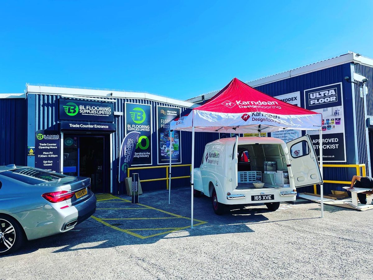 Come on down to our Bristol branch this morning to see <a href="/karndeanUK/">Karndean Designflooring UK</a> <a href="/KarndeanFloors/">Karndean Designflooring</a> showing off the new Knight Tile range!👍🏻
