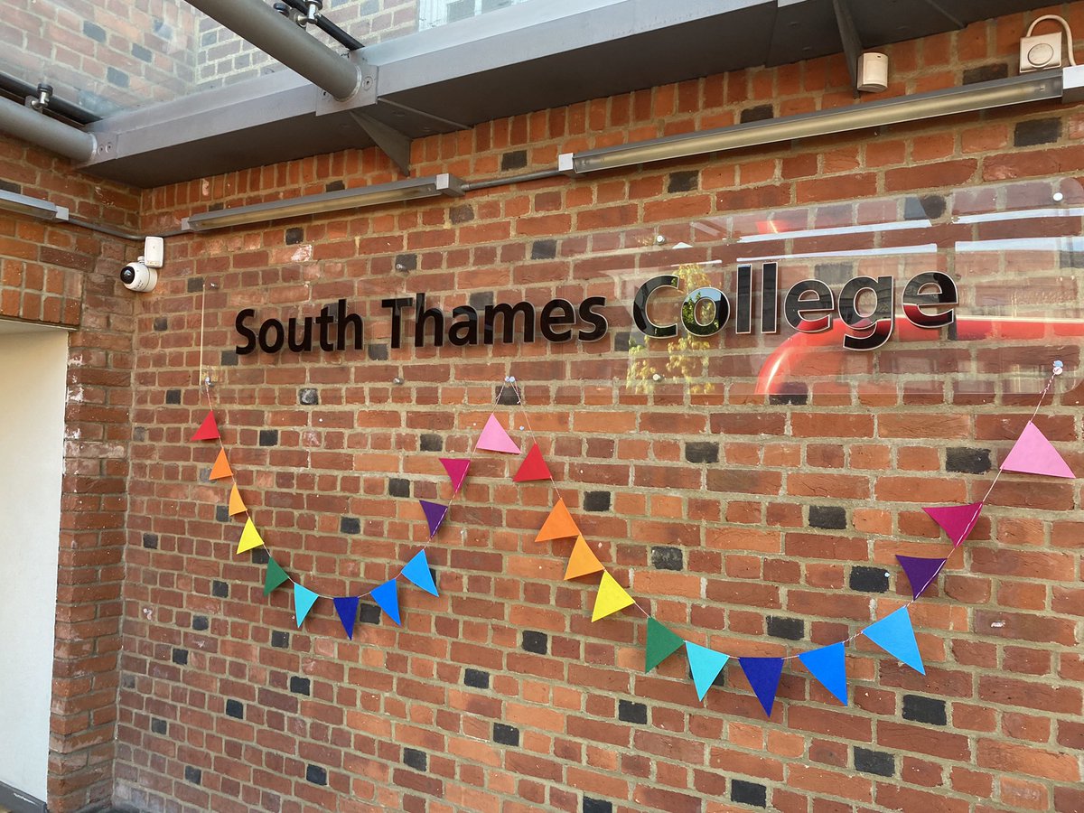 AxisDuctwork's tweet photo. College visit for an update on our latest apprentices progress #futureisbright #investinyouth #ductwork 
@SouthThamesColl 
@AVHL4 
@tc_marklawrence @BouyguesUK @PhoenixMEltd https://t.co/1R87buRSoq