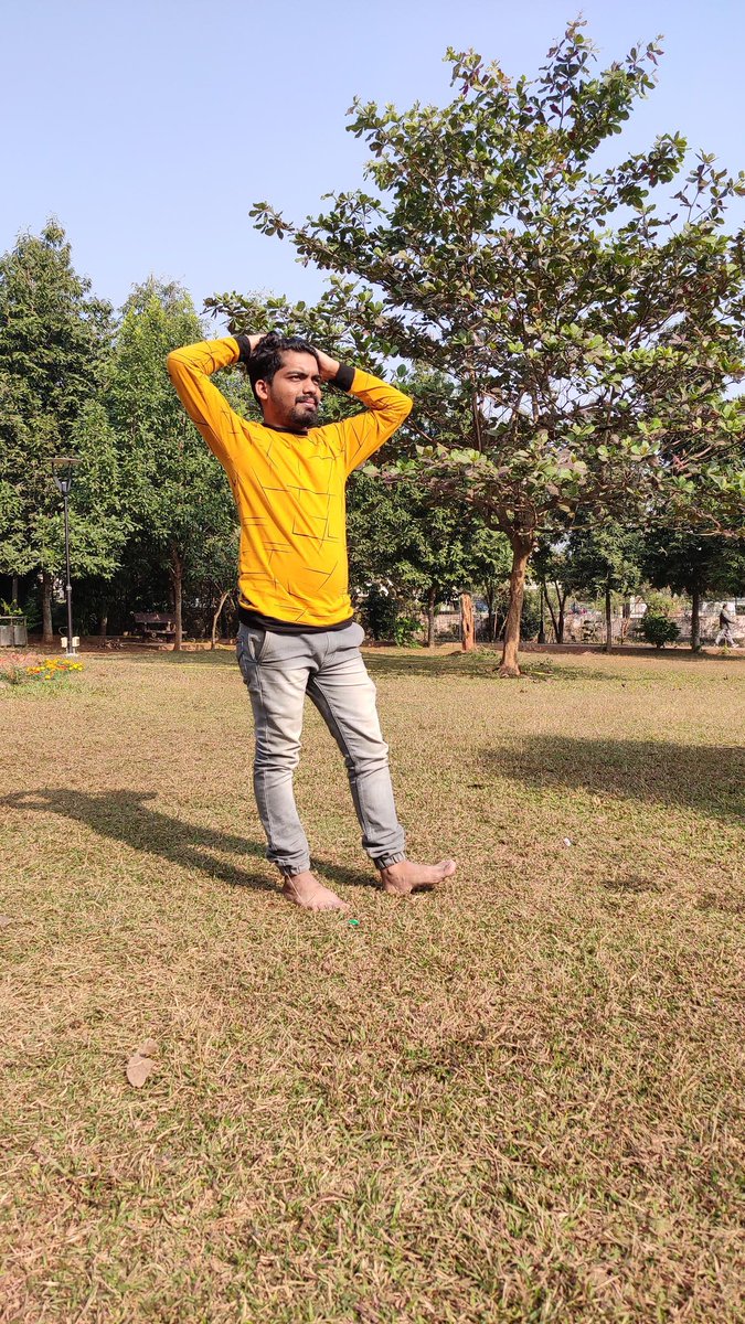 themilansingh's tweet photo. Don't get upset with people or situations,
Both are powerless without your reaction.

#Keepingfocus #Spreadingpositivity #Helppeople #Learningnewthings #Takecareyourrelatives #Takecareofyourhealth #Doingbestinjob #tuesdayvibe #mksthoughts #todaythoughts #justsmile #smilealways https://t.co/obnNofzDkv
