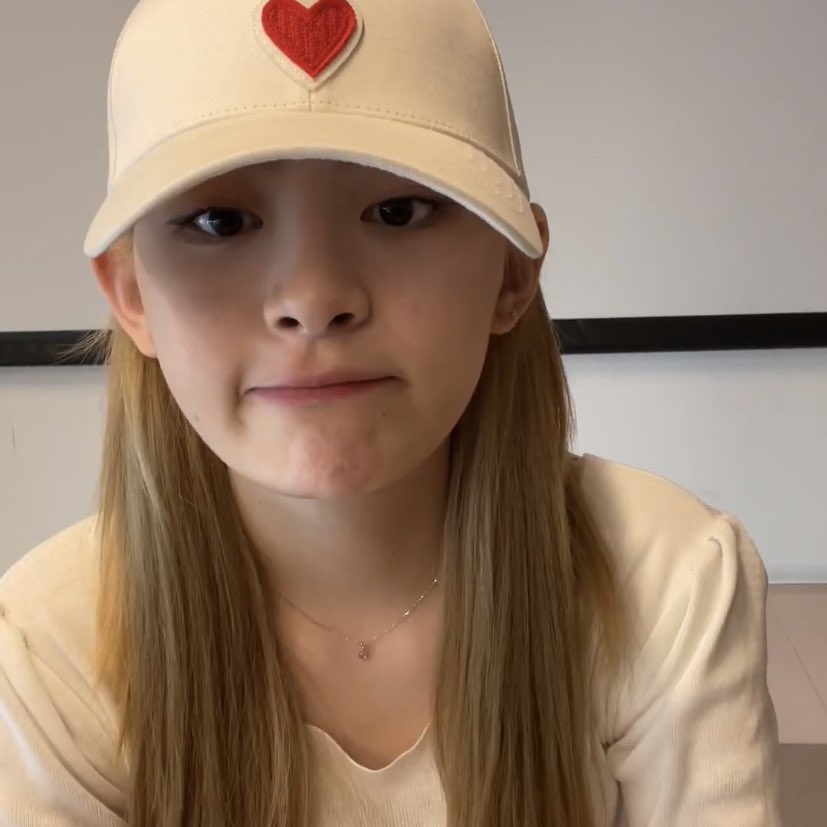 swithcafe's tweet photo. 💛HAPPY SEEUN DAY🦊 https://t.co/3R9J2G1LmJ