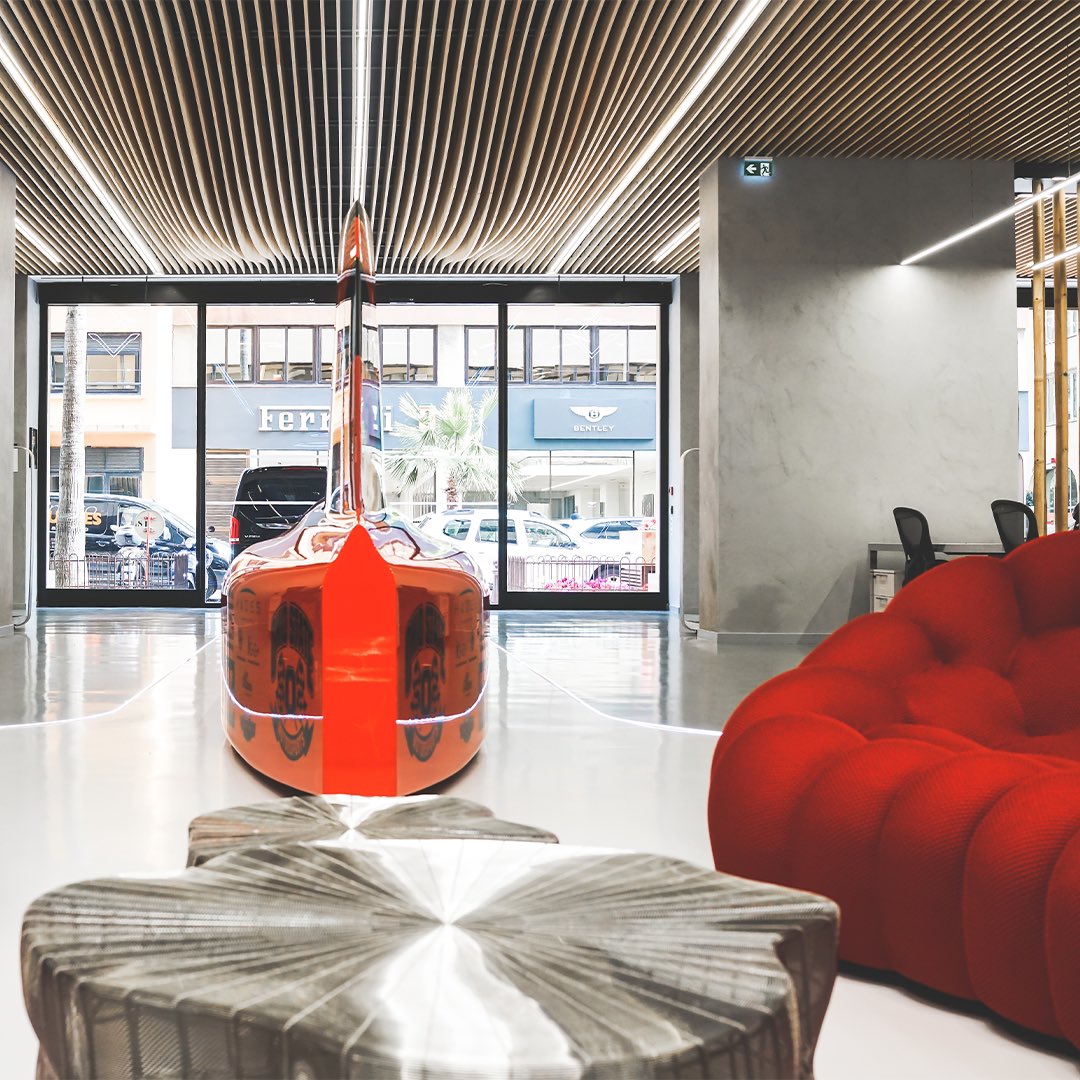 For the 20th anniversary of Venturi Automobile, Sacha Lakic has designed the latest Venturi headquarters in the heart of Monaco. This place reflects the DNA of the brand. It is futuristic, yet peaceful and elegant.

Designed by Sacha Lakic for @venturiautomobiles