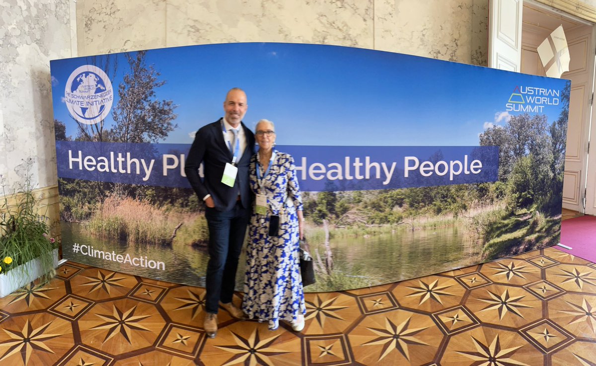 R20Paris's tweet photo. Very happy to meet the President @vanderbellen this morning at the #AWS2022 breakfast 🇦🇹 with our partner Cedric Simonin @GroupeVivialys  🌍 #CreatingHome #InspiringAction https://t.co/lMzPGSVgmV