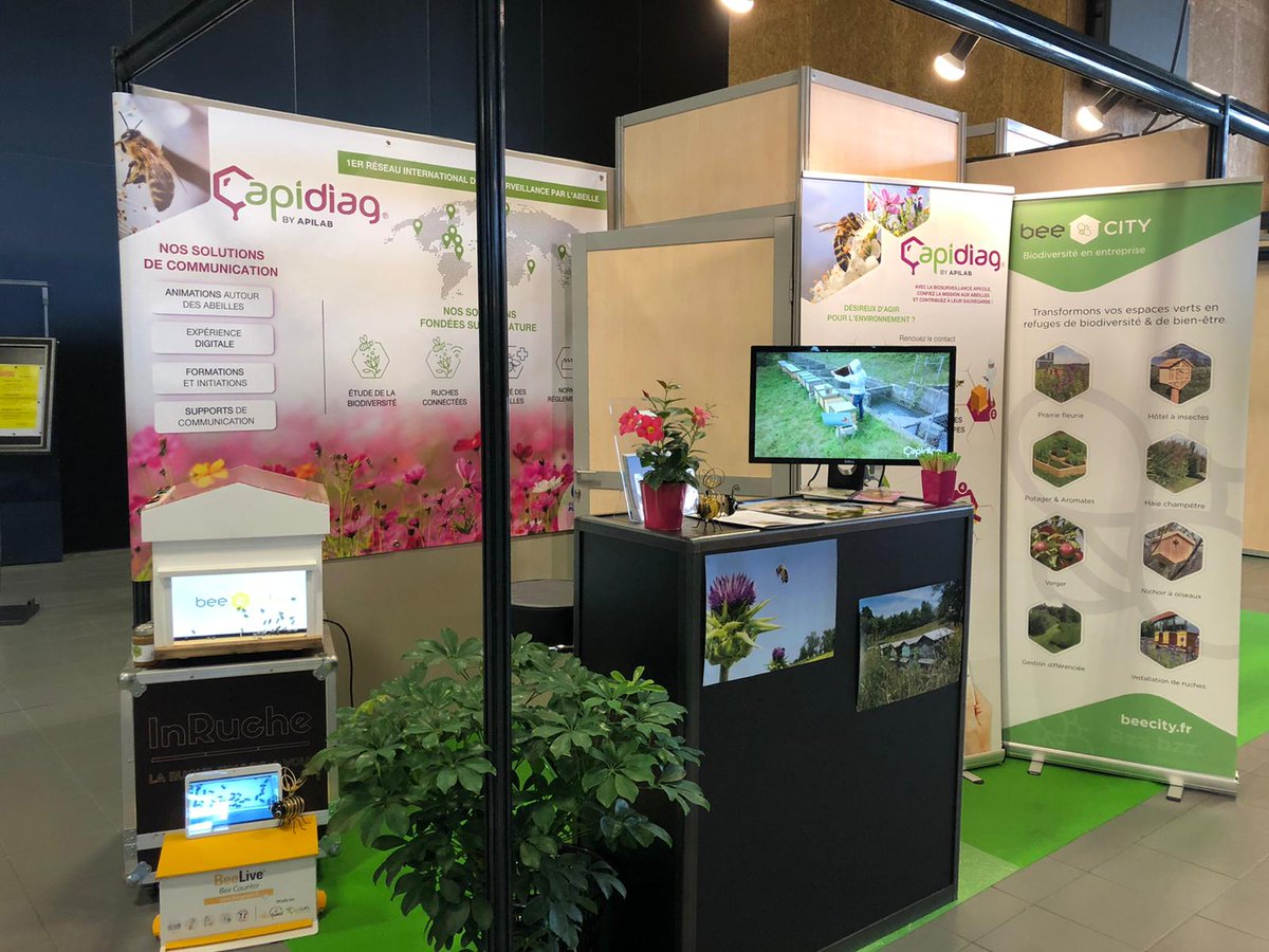 Apilab's tweet image. L&apos;Equipe d&apos;Apilab-Apidiag est présente au salon Enviropro cette semaine ! Venez rencontrer Précillia Cochard, en charge des études de la biosurveillance par l&apos;#abeille 🐝
#Environnement #RSE #MardiConseil