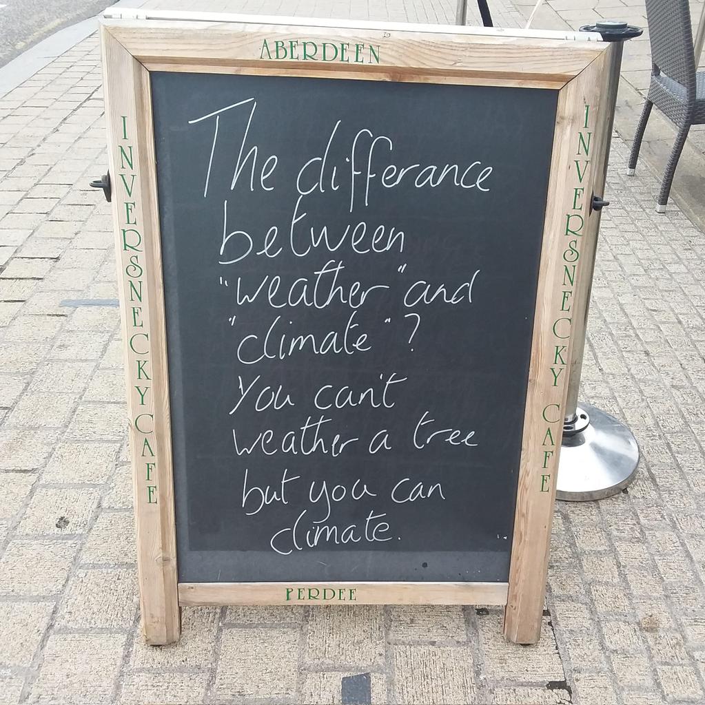 Mr_Inversnecky's tweet photo. A change in the weather.#inversnecky #aberdeenbeach #weatherpuns https://t.co/AgvwY3Iqg3
