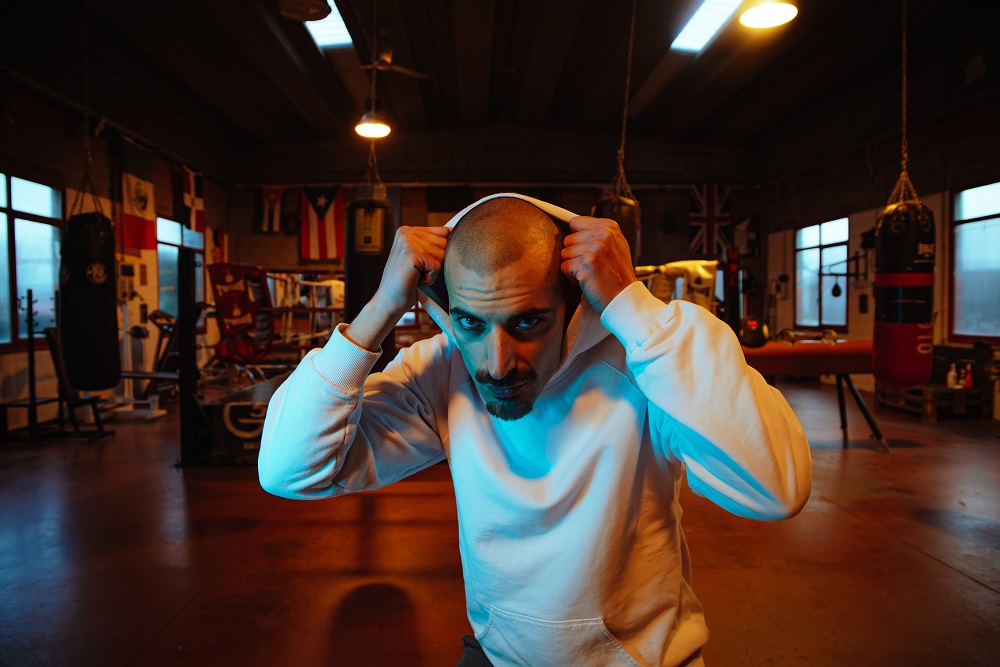 "Demolition man" è il titolo del nuovo album di Senz'r, già disponibile in pre-order e fuori su tutte le piattaforme dal 17 Giugno
#album #demolitionman #senzr

zetatielle.com/?p=57207