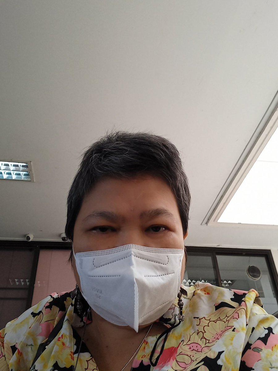 DTangsopha's tweet photo. ขอบคุณกำลังใจนะคะ  บางทีมันเหนื่อยและเบื่อค่ะ ผลข้างเคียงจากยามันเยอะ  ตอนนี้รับยาเสร็จแล้วกำลังนั่งแทกซี่กลับละค่ะ #เป๊กผลิตโชค #PeckPaLitChoke https://t.co/y1a99SLt84