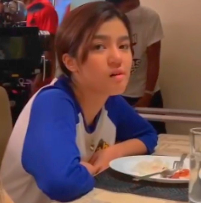 V07_04's tweet photo. #Taguro ang angas mo talaga 😭😭😭 @bellemariano02 #BelleMariano #HesIntoHerSeason2 ♥️💙🐻 https://t.co/gxRLDcdjb9