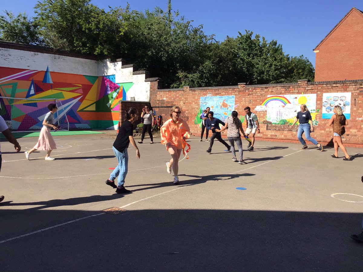 ClaphamTerrace1's tweet photo. Parents are getting active this morning with some @moveitletsplay ! We are trialing some games to use at home with minimal equipment! #commonwealthweek #commonwealthgames https://t.co/WsJTj9xD65