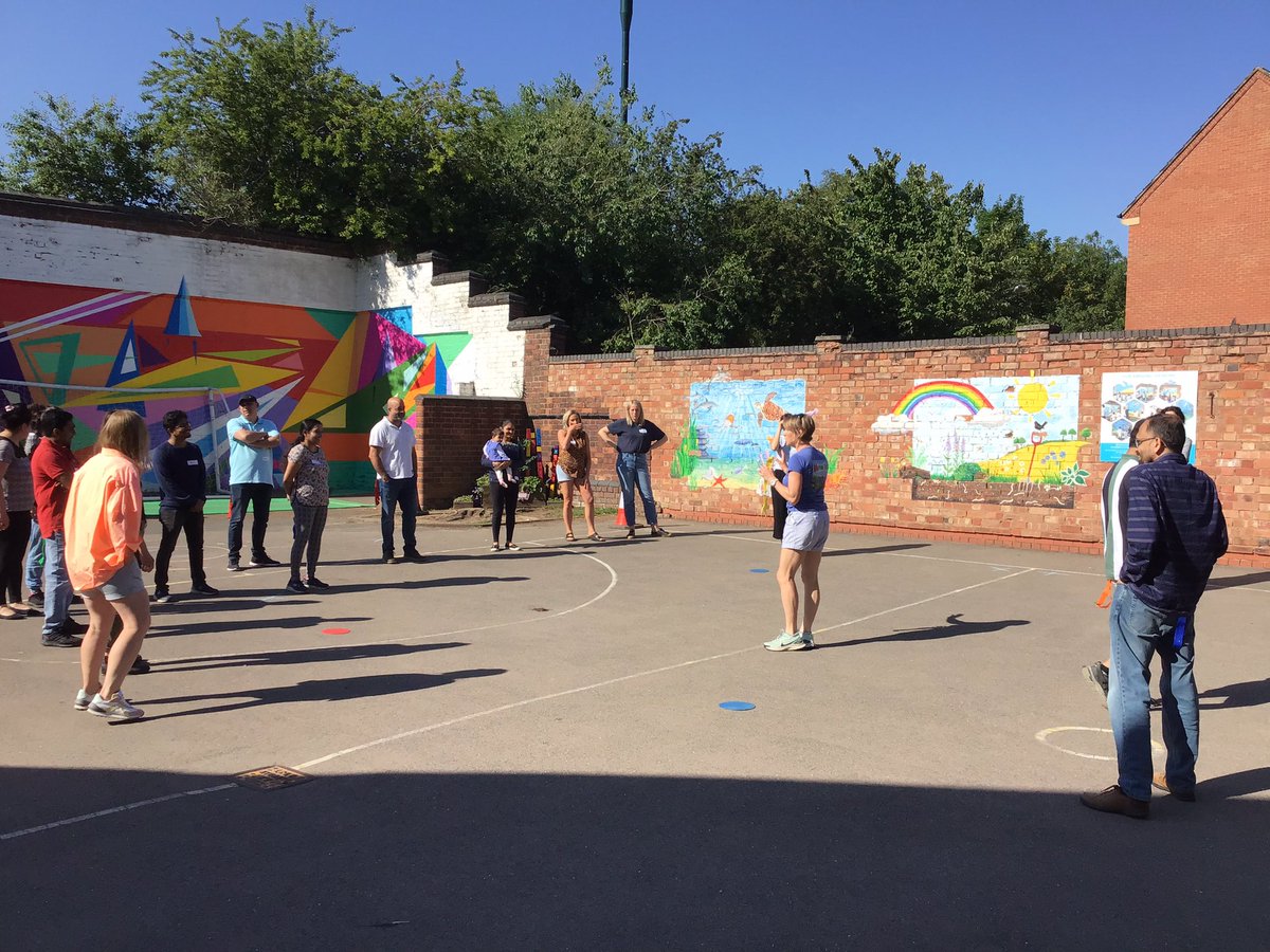ClaphamTerrace1's tweet photo. Parents are getting active this morning with some @moveitletsplay ! We are trialing some games to use at home with minimal equipment! #commonwealthweek #commonwealthgames https://t.co/WsJTj9xD65