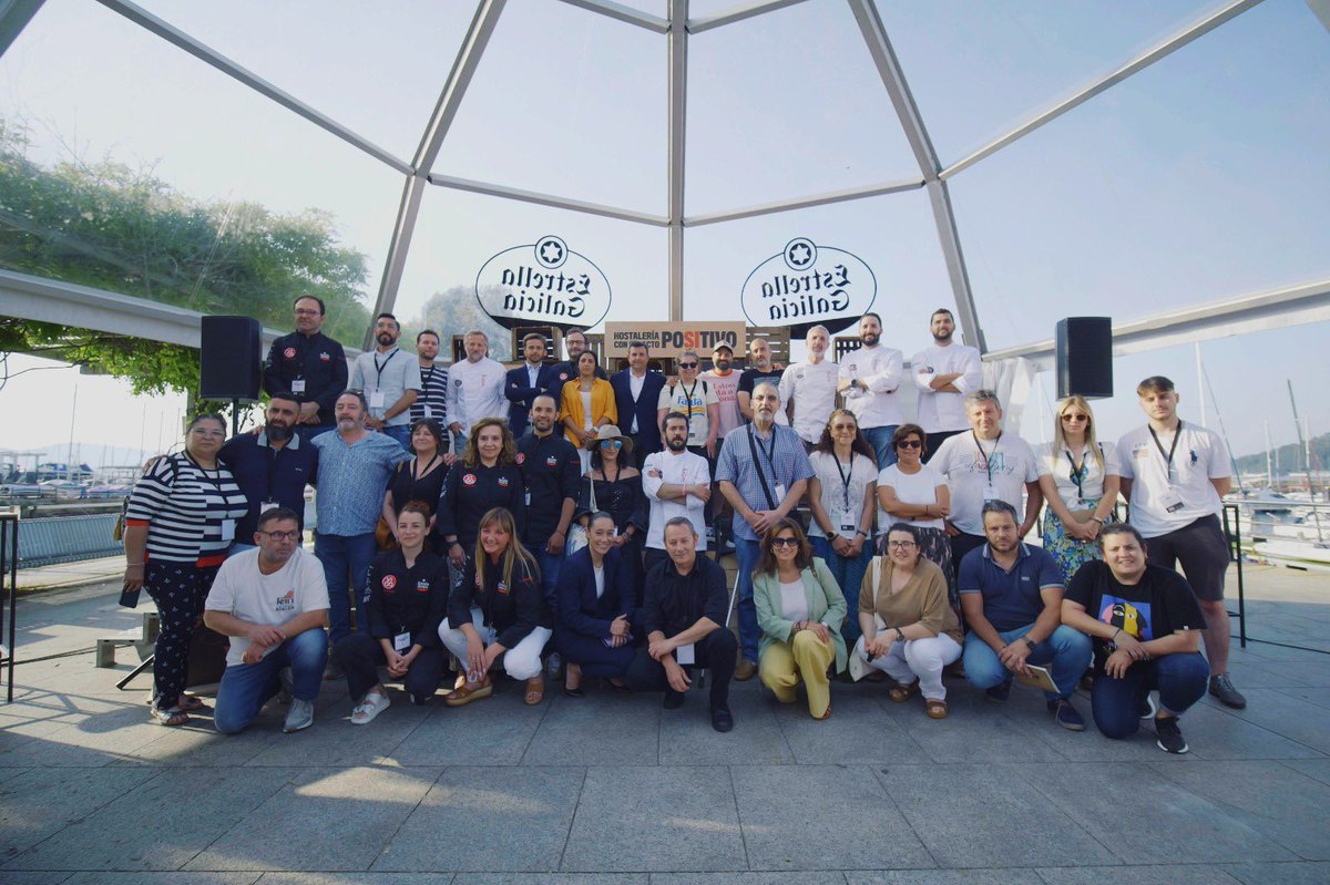 MariaCheda's tweet photo. Este SÍ es un día Con Impacto Positivo! 
Evento para brindar con @estrellagalicia, conocer las experiencias de @GrupoNoveCocina y siempre con la familia @Singulae_Events, organizadores de diez! Feliz de aportar un poquitito💪🏾 🍻 #HosteleriaConImpactoPositivo #Vigo https://t.co/UCOe2eH9pw
