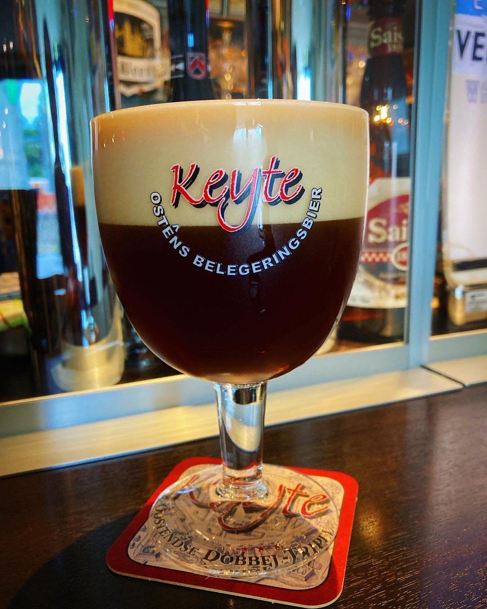 cafecauda090919's tweet photo. #belgianbeer #beer #bière #belgischbier #bier #ベルギービール #ビール #tapbeer #beerontap #樽生 #ドラフトビール #cafecauda #カフェカウダ
#keyte #dobbeltripel #ケイト #ドッベルトリペル
#strongdarkale #ストロングダークエール
#brouwerijstrubbe #ストゥルブ醸造所 https://t.co/il6KhVq8sD