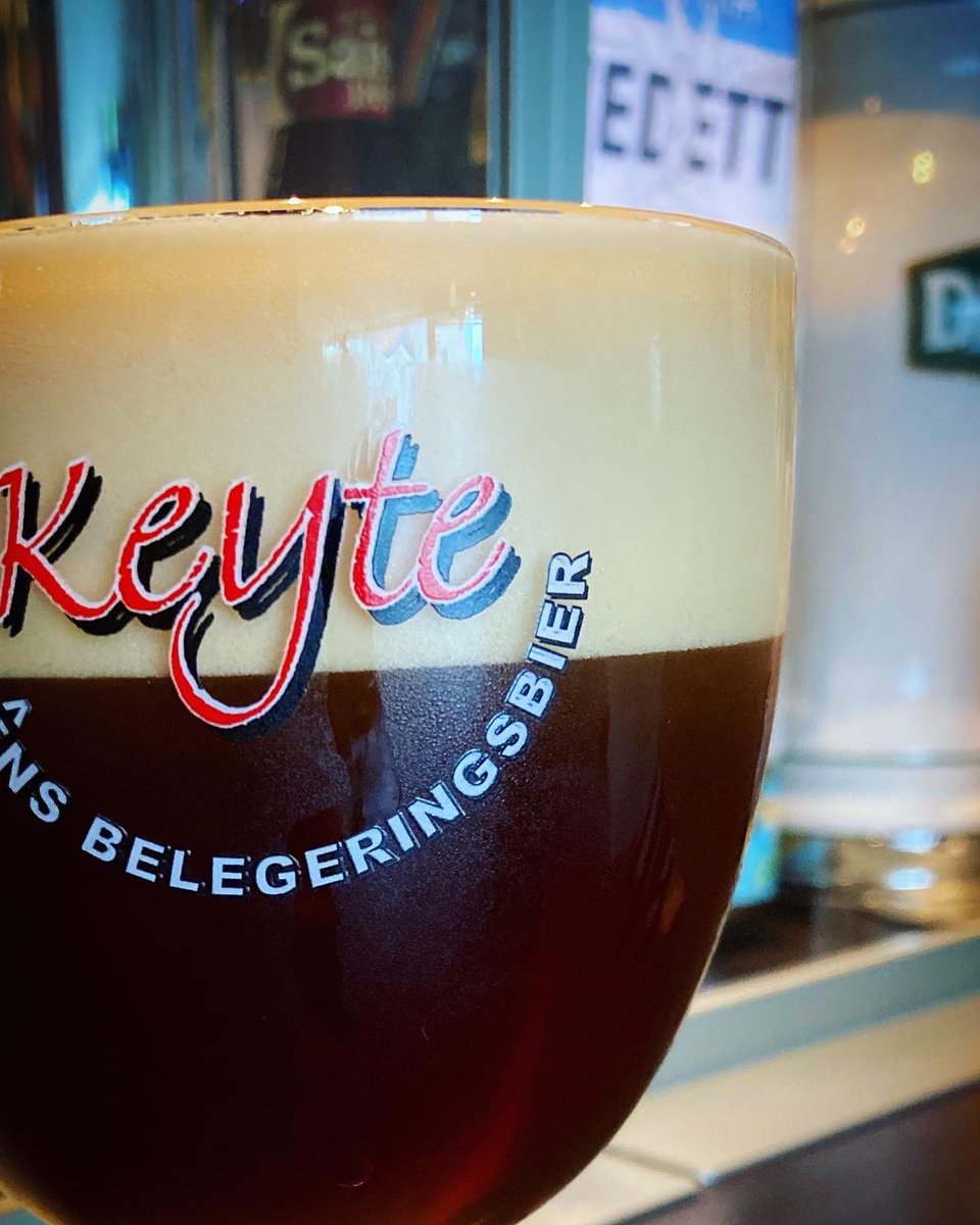 cafecauda090919's tweet photo. #belgianbeer #beer #bière #belgischbier #bier #ベルギービール #ビール #tapbeer #beerontap #樽生 #ドラフトビール #cafecauda #カフェカウダ
#keyte #dobbeltripel #ケイト #ドッベルトリペル
#strongdarkale #ストロングダークエール
#brouwerijstrubbe #ストゥルブ醸造所 https://t.co/il6KhVq8sD