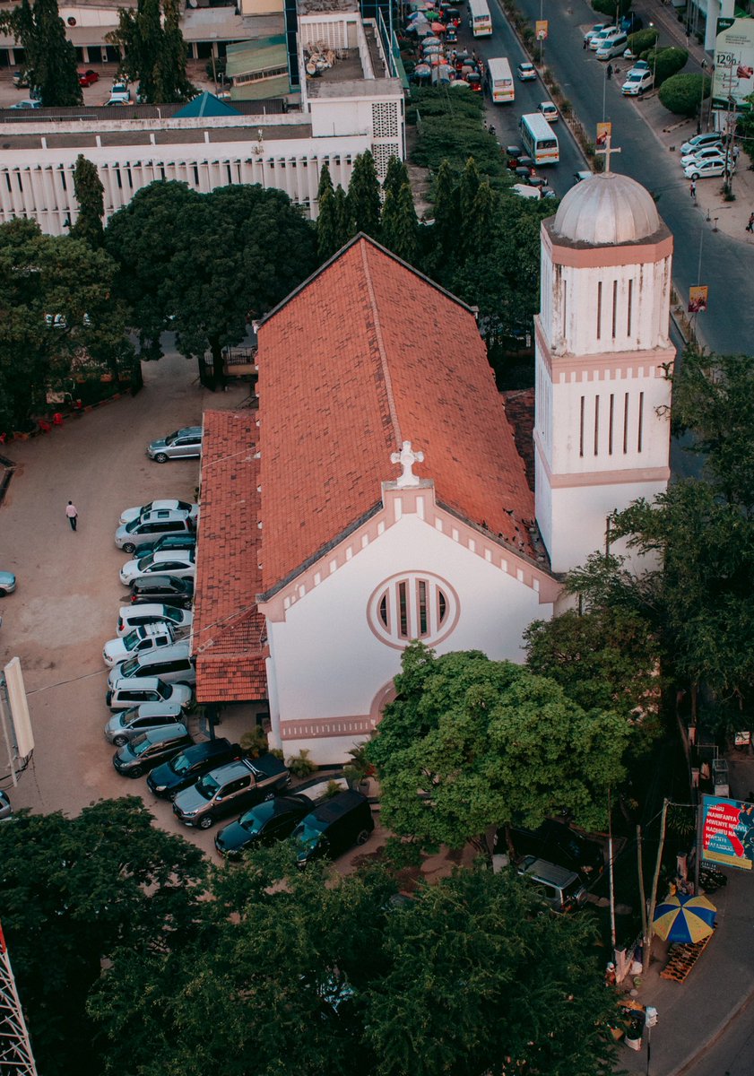 kabika_'s tweet photo. Wooo! Managed to capture St. Alban's Anglican church ⛪ from this angle. This city can’t stop amazing me. #ilovemycity .
.
#kabikaphotography .
.
#travel #adventure #city #tanzania. https://t.co/5kgHHefqv4