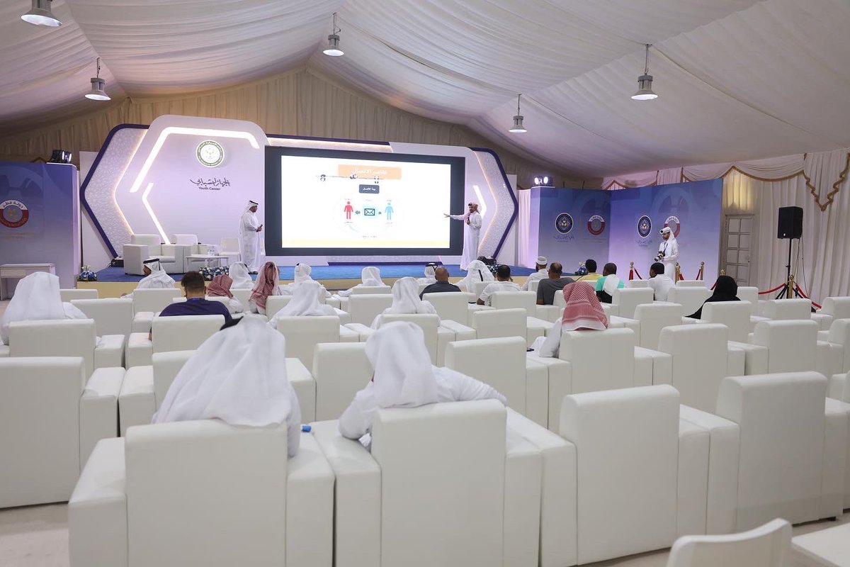 ضمن فعاليات اليوم الثاني لتدشين #الجهاز_الشبابي في #نادي_السيلية_الرياضي 
قدم السيد/ خالد المريسي، والسيد/ أحمد الشعيبي ورشة بعنوان "الإتصال الفعال" وتناولت الورشة معنى الإتصال الفعال وأهميته والعديد من خصائصه.