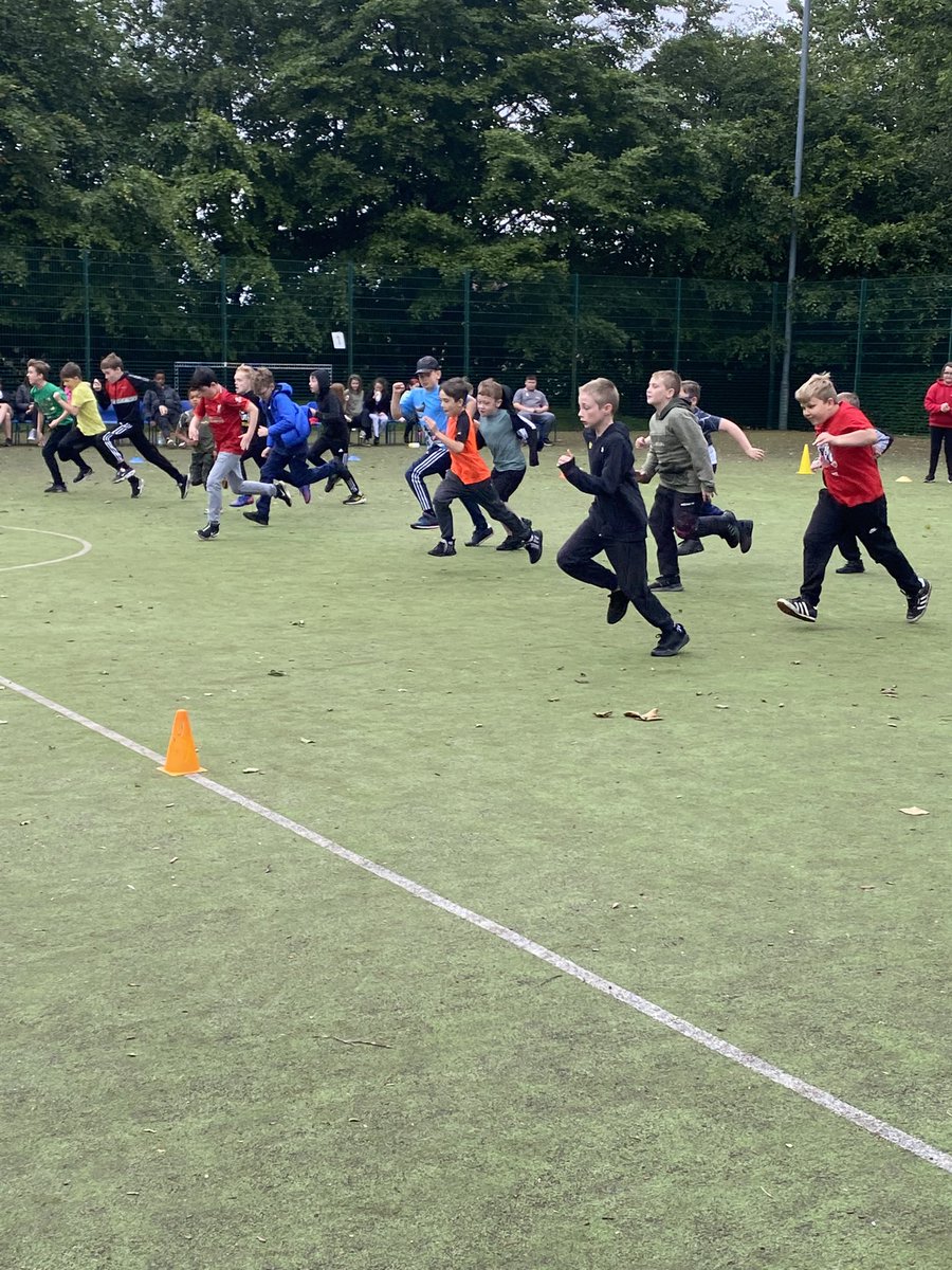 MissFranceBPS's tweet photo. A few flat race action photos! ⭐️🌈 https://t.co/jwKvo0BH5A