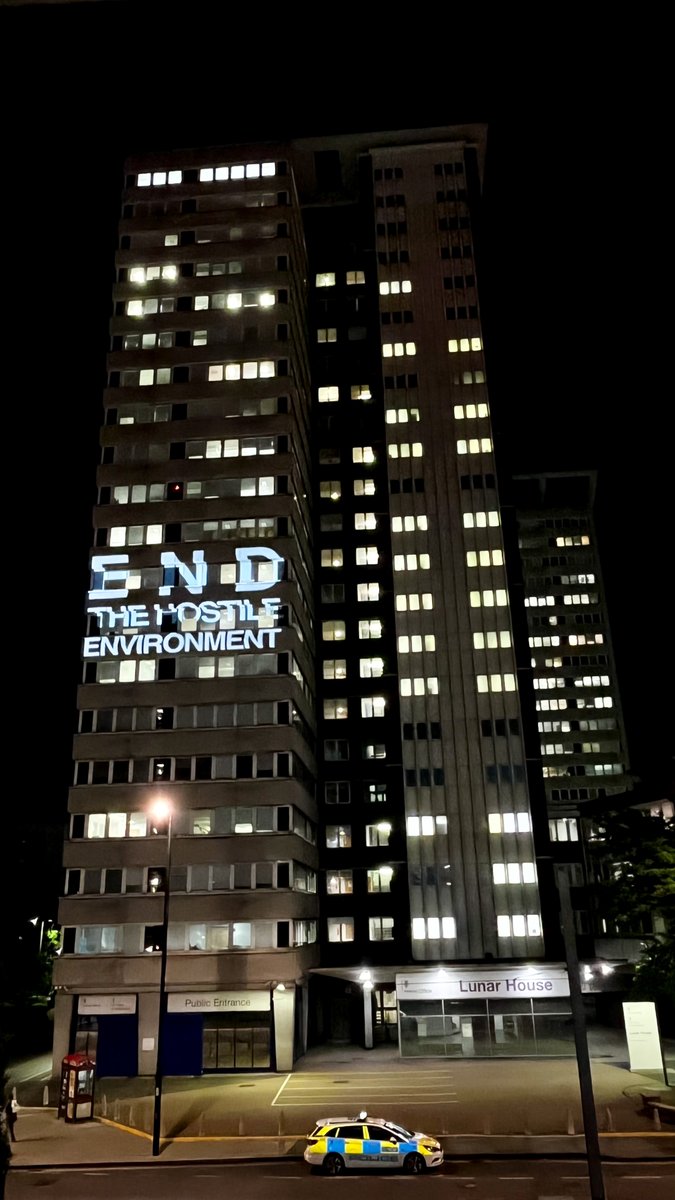 divestborders's tweet image. At Lunar House in Croydon, @ukhomeoffice is forcing migrants to wear 24/7 GPS tracking anklets, despite proven health risks and alarming implications for individuals&apos; privacy.

 Demand #DignityNotData.

@privacyint @BIDdetention @migrantsorg