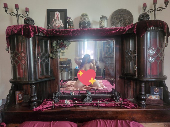 💀💕 https://t.co/eHnBIjDKzr