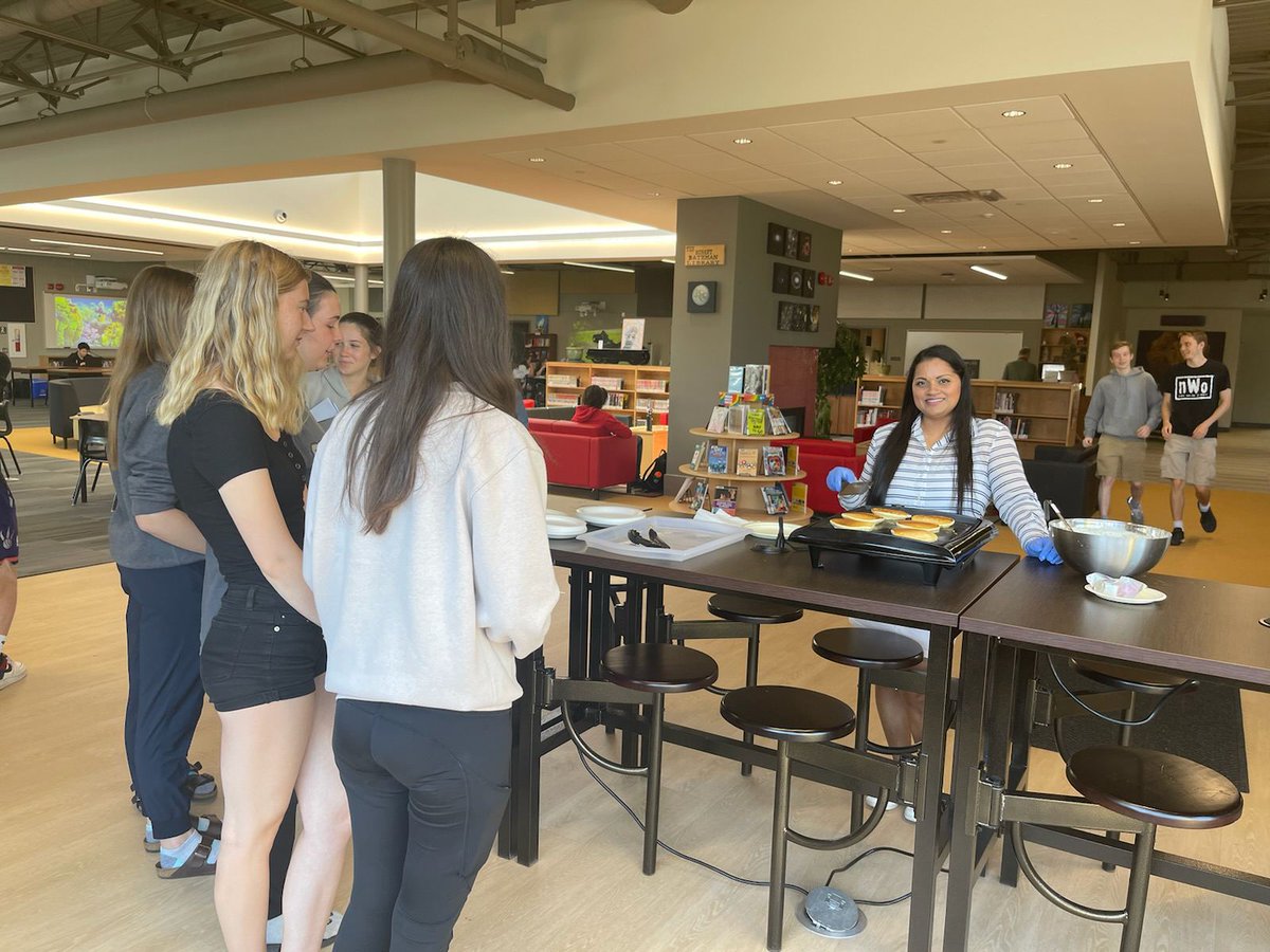 Nelson Library Learning Commons tweet media