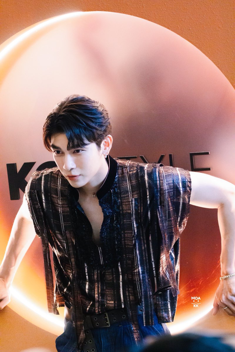 MOA_KK's tweet photo. แสนจะหล่อเลยค้าบบบบ😳

MEW IN DIVERSOLOGY

@MSuppasit
#MewSuppasit  
#มิวศุภศิษฏ์ https://t.co/bjK60uIqo7