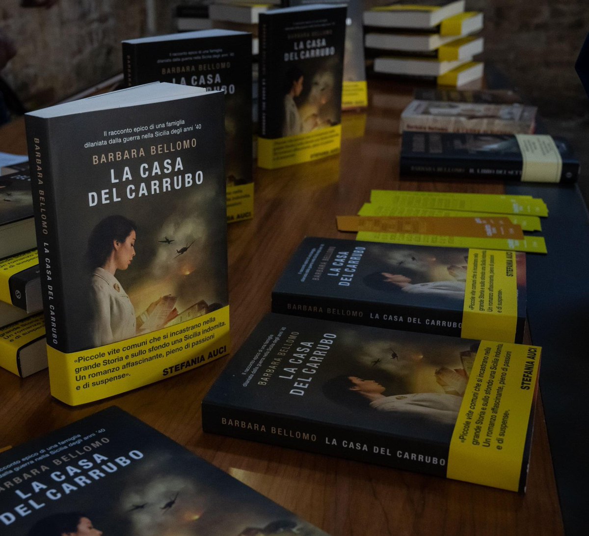 BarbaraBellomo's tweet photo. La partecipazione a un evento culturale riscalda sempre il cuore #CasaLettori #ilcorrieredellasera #ilfattoquotidiano #lalettura #leggere #nonsololibri #romanzi https://t.co/2HKw7vxlFX