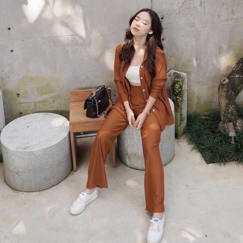 exploreshopee's tweet photo. ✨✨Kumpulan Blazer Kekinian Wanita✨✨

Murah✅
Pasti Dipakai✅

                👇🏻👇🏻Yuk Check👇🏻👇🏻 https://t.co/W7ne0ouvhL