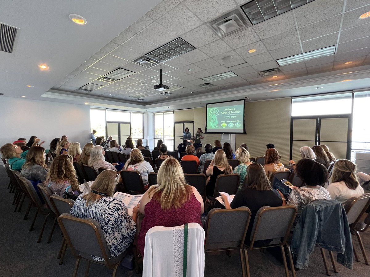 FloridaSeaGrant's tweet photo. Today kicks off the #WomenoftheWater conference, organized by @FDACS, Florida Sea Grant and @MoteMarineLab! For two days, we’re celebrating the many amazing women + gender minorities working in #aquaculture, from farmers &amp; processors to communicators &amp; outreach pros. 🐟👩‍🌾🌊 https://t.co/6JAl4UJV9K