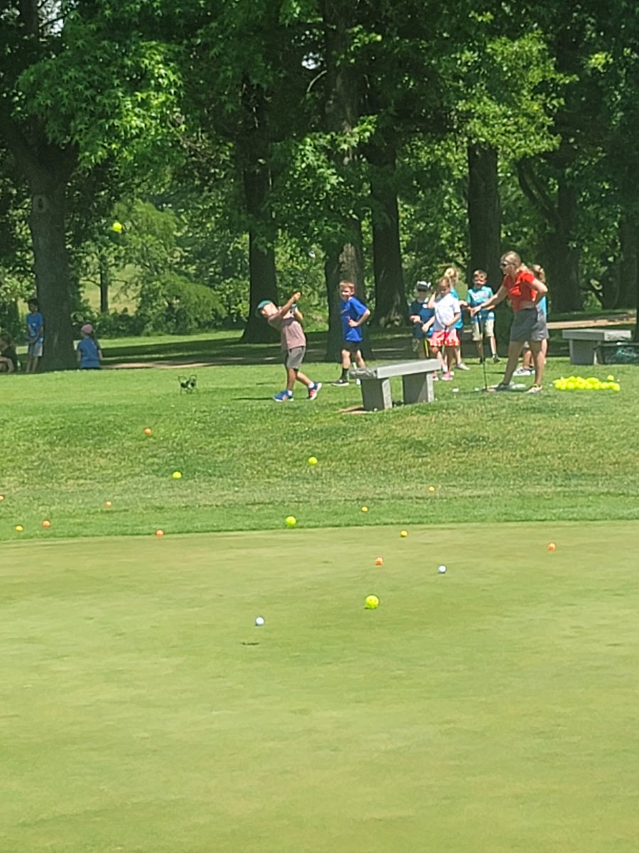 MorganMueth's tweet photo. RBHS golf camp Day 1 in the books! Gabe is ready for Day 2 today! It may be a hot one, but this boy had a blast! Thank you @Quigley444! #futureredbudgolfteam #redbud132 https://t.co/SRxo1e1ciB
