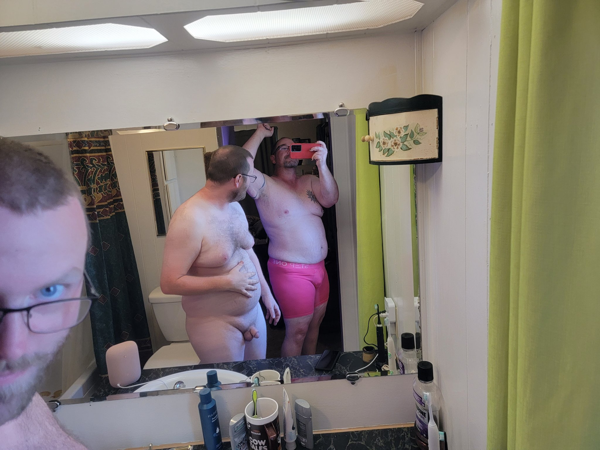 https://t.co/YJMmwuqQul 
Daddy got a bunch of new "panties". Lol
Come say hi.
#michaelandsean #gaybears