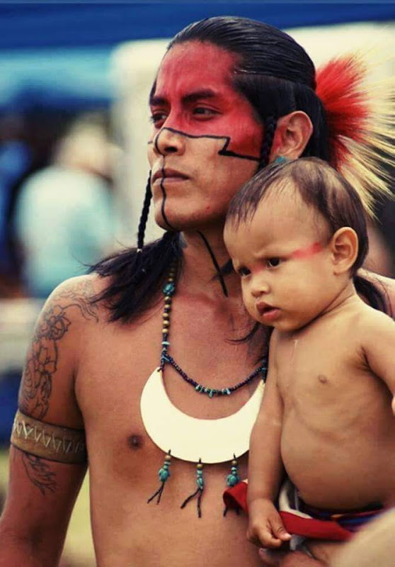 Native3rd's tweet image. One of the greatest things a father can do for his children is to love their mother.
~H. W. Hunter 🪶✨