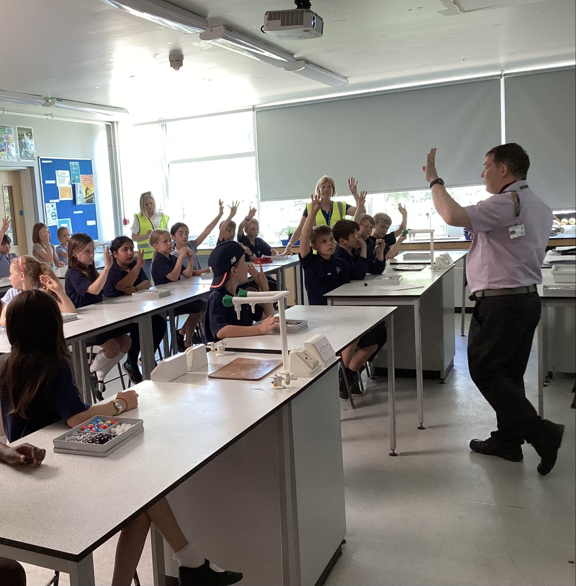 SJLScience's tweet photo. Wonderful to welcome back @CrabtreeJnr into science today to learn about atoms and build molecules of their own, using our molymod kits.  They also investigated the properties of sound waves.
@SJLScience https://t.co/EMeYFtVXwH