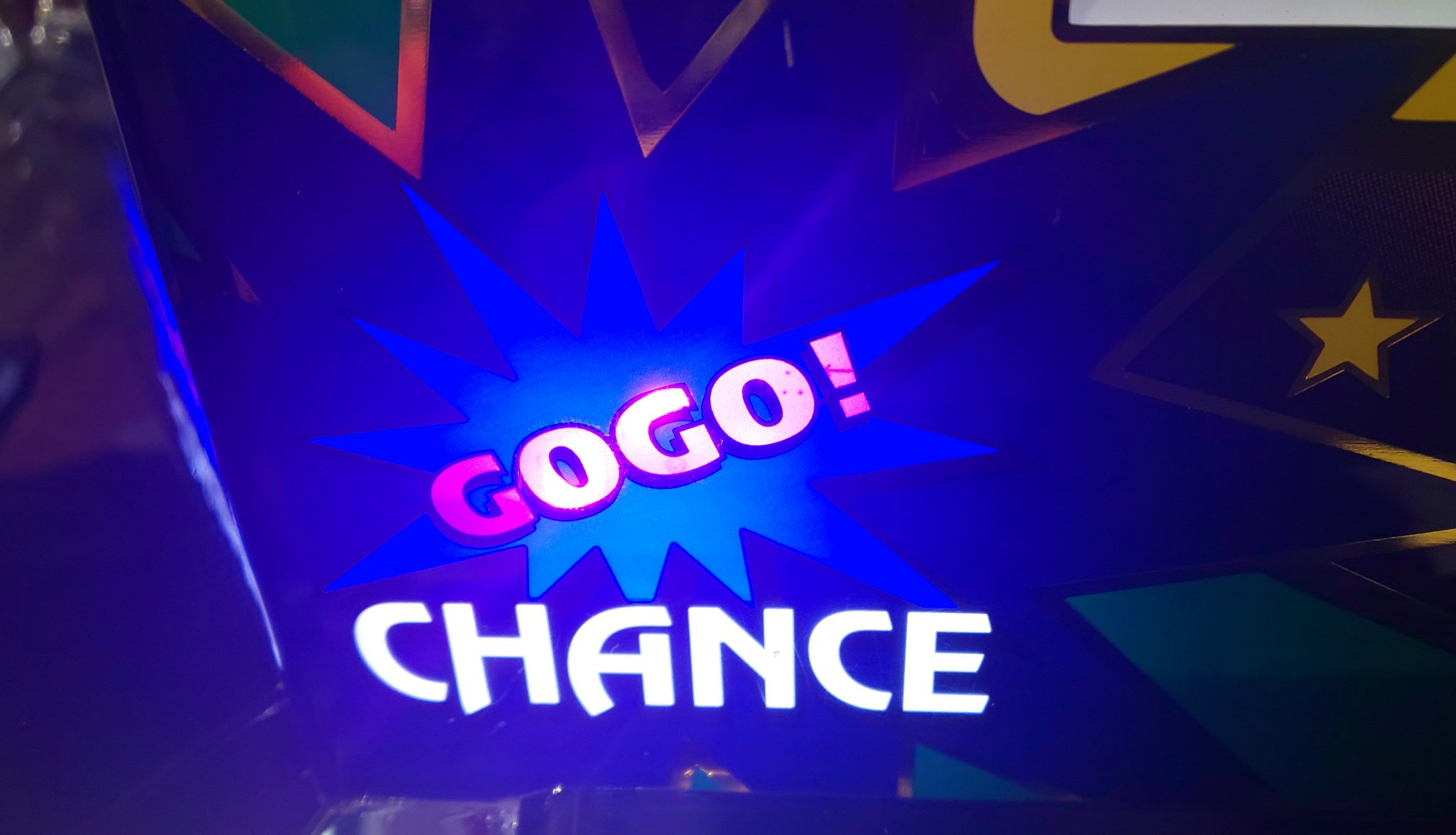 Twitter এ ノホホ 長くハイエナ稼働してるけど ジャグラーのgogoランプ拾ったのは流石に始めてだわ Big引けて 5k T Co Yxyb665bcp ট ইট র