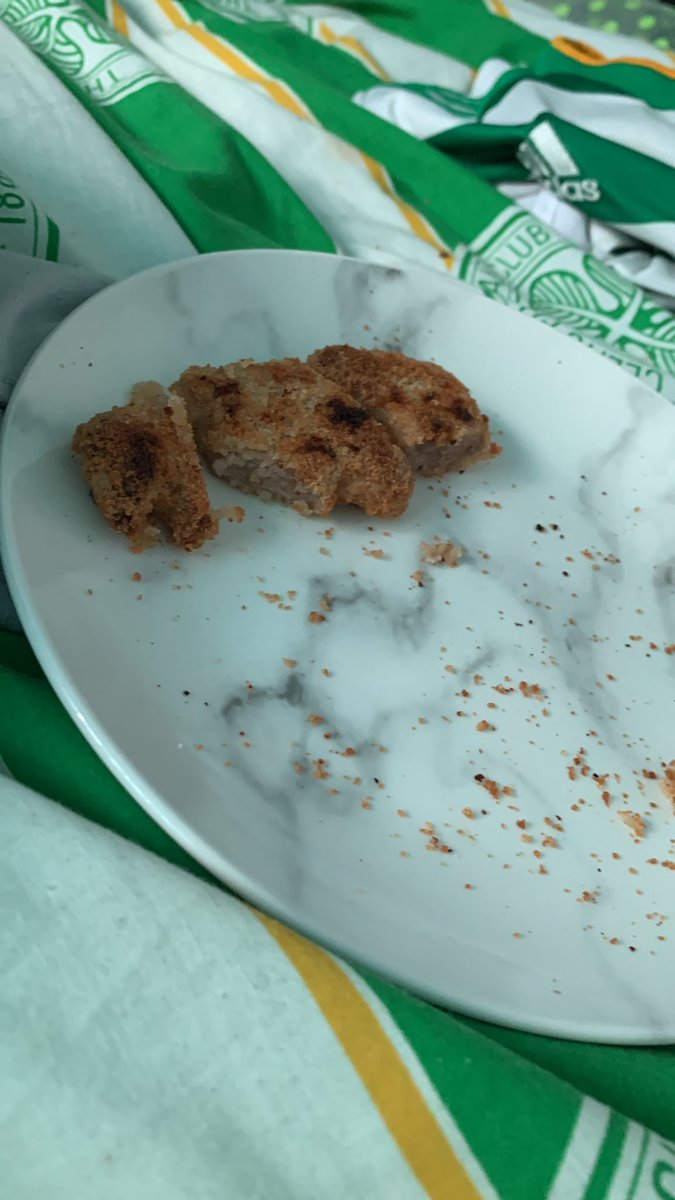 aimbot___1's tweet photo. I have Dino nuggets and u don’t haha https://t.co/kQHbjQeyDB