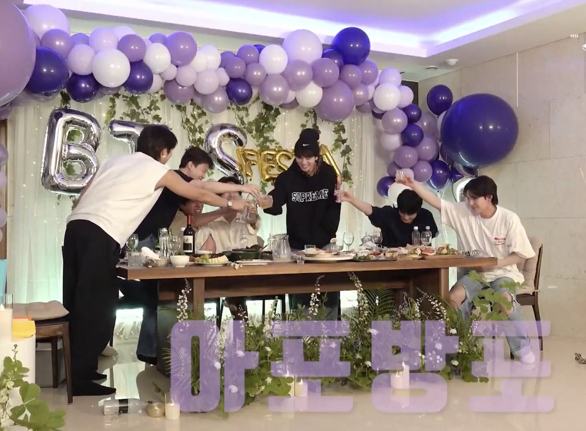 “Promise that we’ll keep on coming back for more.” - Yet To Come

<a href="/BTS_twt/">방탄소년단</a> 
-🐼