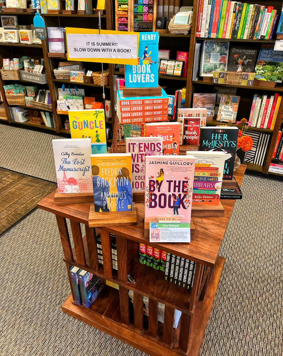 Blue Willow Bookshop tweet media