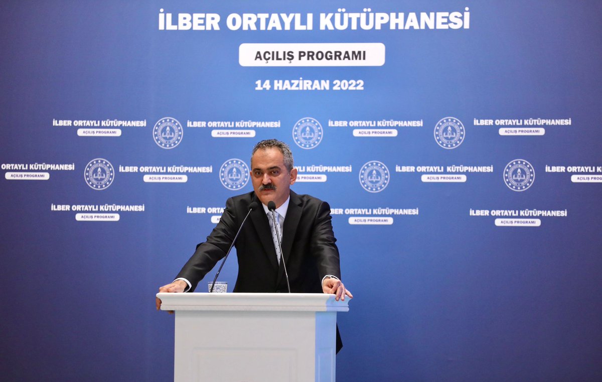 tcmeb's tweet photo. Bakan Özer: Yaz tatilinde yaz okullarıyla öğrencilerimizin yanında olacağımızı açıklamıştık. Bir müjdeyi daha vermek istiyorum: Kütüphanelerimiz, 17 Haziran���dan sonra tüm Türkiye’de ilk defa açık kalacak. Öğrencilerimiz, kütüphanelerimizi kullanabilecek. https://t.co/6GFABBn5aR