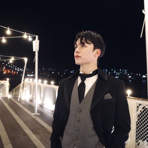 vernhye's tweet photo. 🌃 https://t.co/oaSJxj5U98