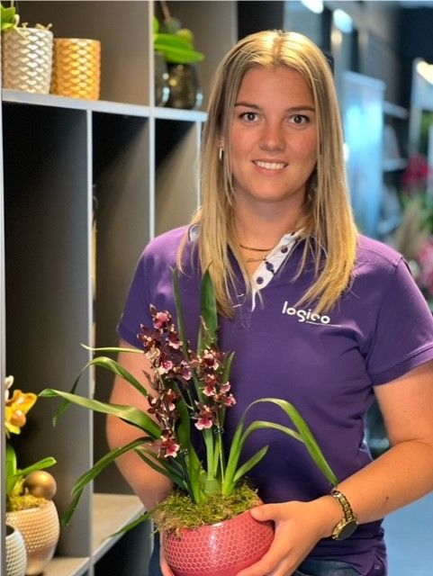 LogicoBv's tweet photo. De Grower Days zijn in volle gang! Had u nog samen met Viviane of andere collega’s een tour langs de kwekers van Logico willen doen? Neem dan snel contact met ons op. De Grower Days duren tot 17 juni. Graag tot dan! 

#growerdays #logicocolourfulmatch #orchids https://t.co/7jm991L9Se