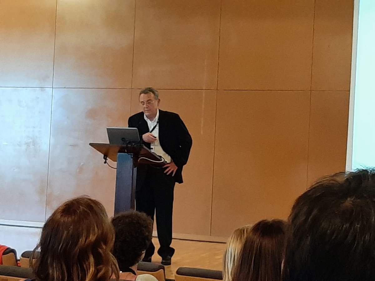 Dos professionals #HospitaldeBerga, Margarita Curriu i Dr. Ferran Pastor, han estat protagonistes al XV Congrés Català de Ciències de Laboratori Clínic de <a href="/ACCLC_CAT/">ACCLC</a>, que s'ha fet a Alp: coordinadora del congrés i conferència inaugural, respectivament
👏👏👏