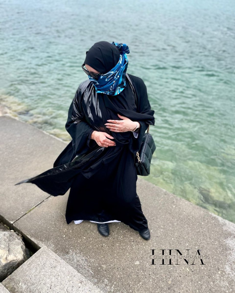Abaya Kara 🖤
Tissu LVMH upcyclé ♻️

🛍 Disponible sur la boutique, hinacollectionparis.com

#abaya #abayastyle #hijab #modestwear 
#hijabinspiration #hinacollectionparis #abayadesigner #abayalovers #modeststyle #modeststreetfashion #hijabstyle #abayaaddict #hijaboutfit #myhijab