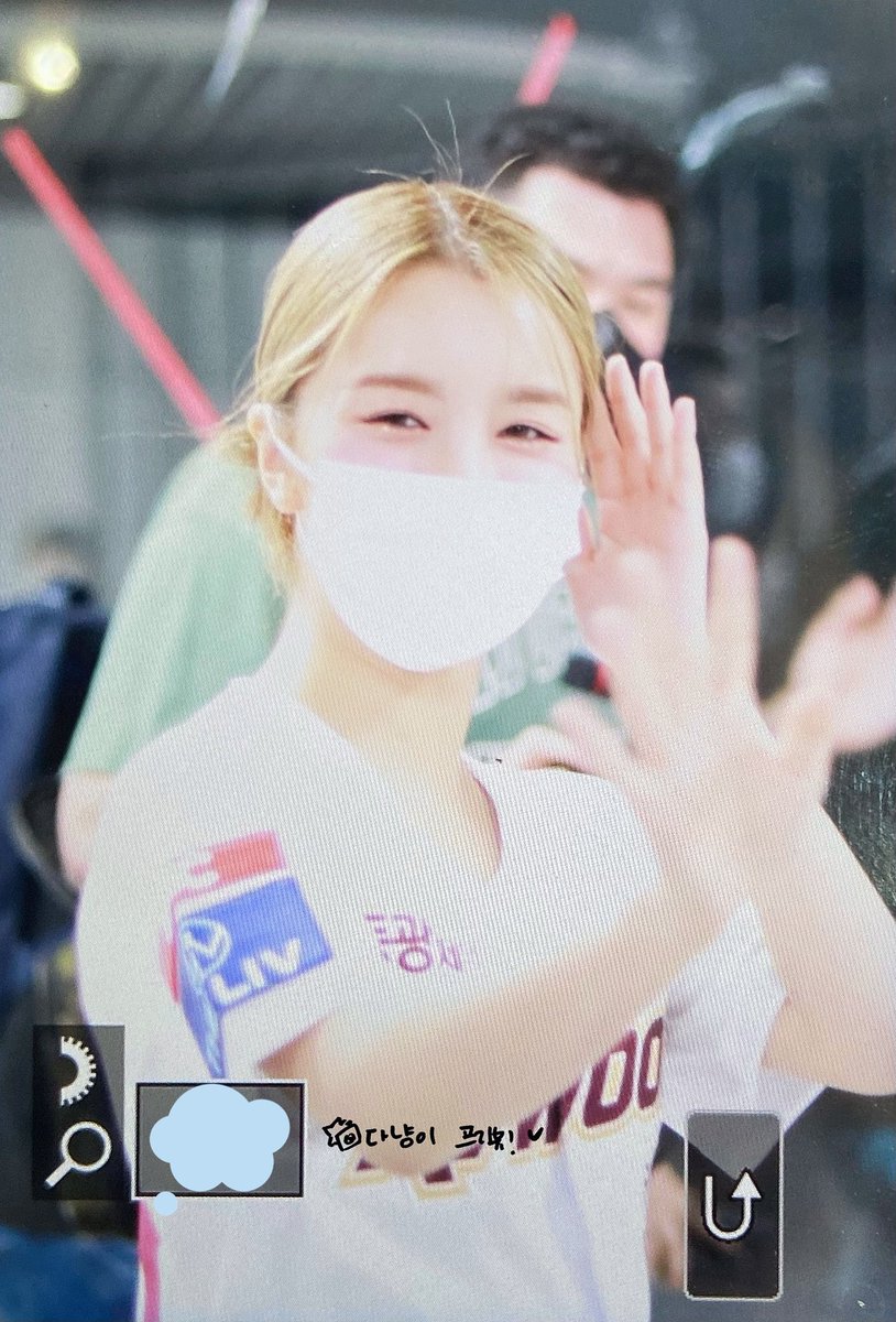 ldd_49's tweet photo. 220614

#우아 #루시 #김다은 #wooah #lucy https://t.co/bSWGXa4vdv