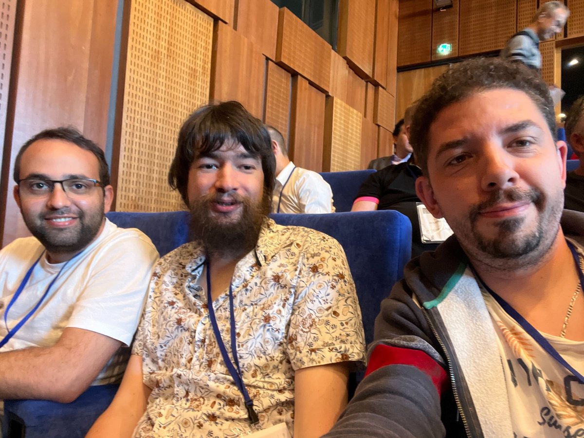 RobinFS2's tweet image. Allez, direction la #JFTL avec quelques QA de @PrestaShop ! Hâte de suivre les conférences et rencontrer d'autres experts du test !